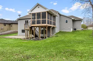 2697 Davis St S, Cambridge, MN 55008 - Photo 43