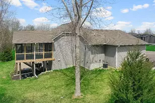 2697 Davis St S, Cambridge, MN 55008 - Photo 45