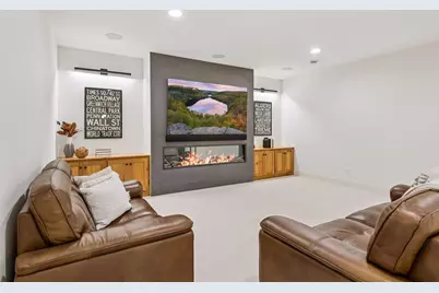 5721 Saint Johns Avenue, Edina, MN 55424 - Photo 39