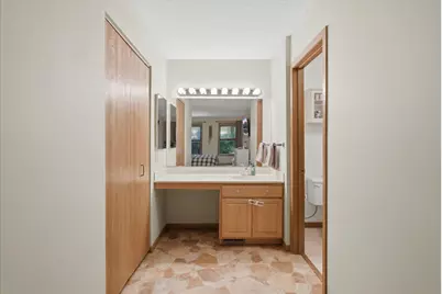 1381 Berry Ridge Road #404, Eagan, MN 55123 - Photo 15