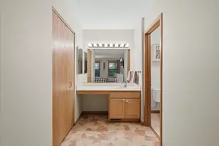 1381 Berry Ridge Rd, Eagan, MN 55123 - Photo 15