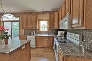 6361 Beckman Ct, Inver Grove Heights, MN 55077 - Photo 31
