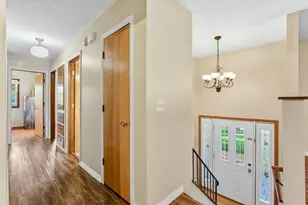 11429 Valley Ct, Burnsville, MN 55337 - Photo 13