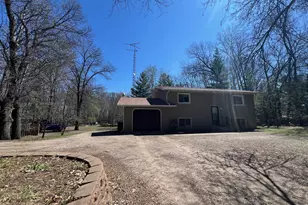 812 8th St NW, Little Falls, MN 56345 - Photo 1