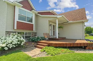 9477 Dunes Ln, Cottage Grove, MN 55016 - Photo 3