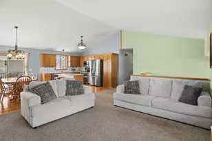 9477 Dunes Ln, Cottage Grove, MN 55016 - Photo 17