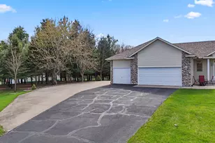 23352 Isanti St NE, Bethel, MN 55005 - Photo 21