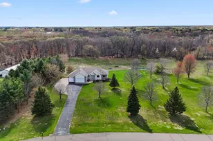 23352 Isanti St NE, Bethel, MN 55005 - Photo 3