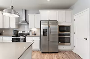 5663 Fair Hvn Trl, Woodbury, MN 55129 - Photo 15
