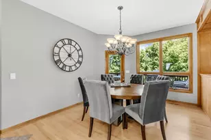 21157 Ridgewood Tr, Lakeville, MN 55044 - Photo 9