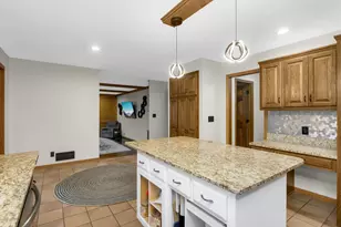 2577 Spirit Dr E, North Saint Paul, MN 55109 - Photo 5