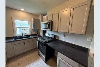 1518 Broadway N, Fargo, ND 58102 - Photo 11