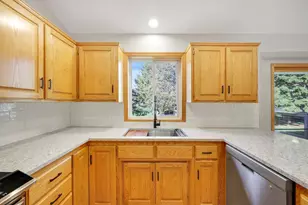3473 Sunbury Dr, Woodbury, MN 55125 - Photo 9