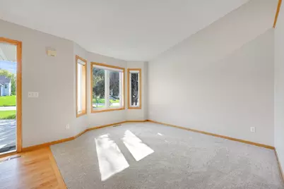 3473 Sunbury Drive, Woodbury, MN 55125 - Photo 5