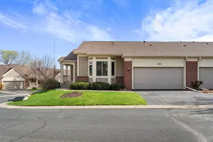 1396 Summit Shores Dr, Burnsville, MN 55306 - Photo 3