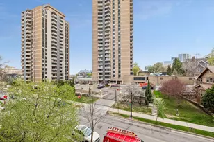 317 Groveland Ave, Minneapolis, MN 55403 - Photo 15
