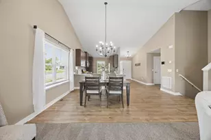 18192 Hartlin Ave, Lakeville, MN 55044 - Photo 13