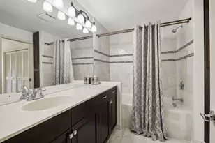 1058 Cedar View Dr, Minneapolis, MN 55405 - Photo 15