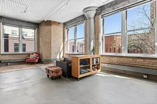 225 9th St E, Saint Paul, MN 55101 - Photo 5
