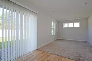 8652 Kenyon Ct NE, Blaine, MN 55449 - Photo 21