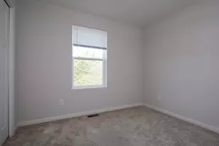 8652 Kenyon Ct NE, Blaine, MN 55449 - Photo 19