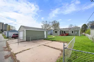 1675 Iowa Ave E, Saint Paul, MN 55106 - Photo 45