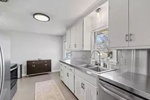 2554 Xenwood Ave S, Saint Louis Park, MN 55416 - Photo 9