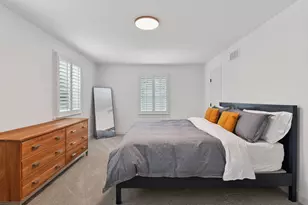 129 Chicago Ave N, Wayzata, MN 55391 - Photo 17