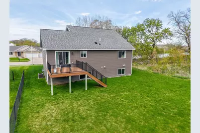 862 Portsmith Drive NW, Rochester, MN 55901 - Photo 5
