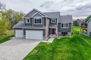 862 Portsmith Dr NW, Rochester, MN 55901 - Photo 1