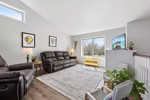 40251 Golden Way, North Branch, MN 55056 - Photo 3
