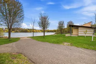 3295 Greenbrier St, Vadnais Heights, MN 55127 - Photo 31