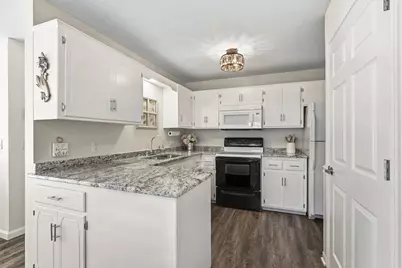 3295 Greenbrier Street #D105, Vadnais Heights, MN 55127 - Photo 11