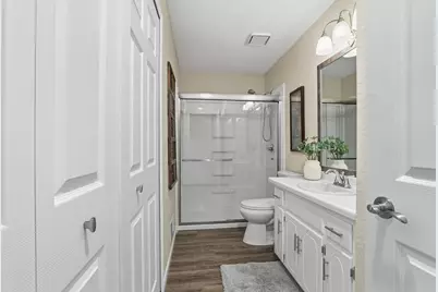 3295 Greenbrier Street #D105, Vadnais Heights, MN 55127 - Photo 17