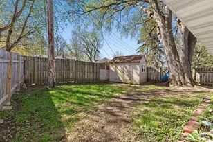 1988 Memory Ln, North Saint Paul, MN 55109 - Photo 39