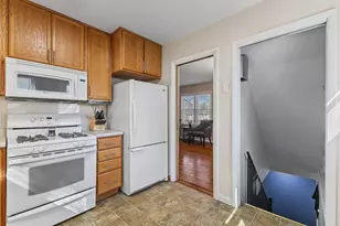 1988 Memory Ln, North Saint Paul, MN 55109 - Photo 11