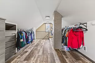 1988 Memory Ln, North Saint Paul, MN 55109 - Photo 25