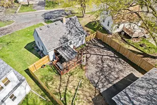 1988 Memory Ln, North Saint Paul, MN 55109 - Photo 43