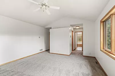 4441 Hillvale Avenue N, Oakdale, MN 55128 - Photo 23