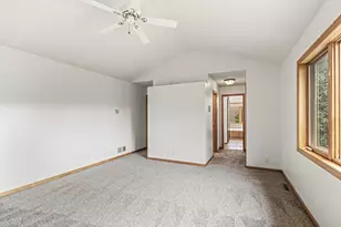 4441 Hillvale Ave N, Oakdale, MN 55128 - Photo 23