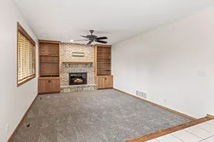 4441 Hillvale Ave N, Oakdale, MN 55128 - Photo 15