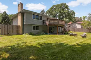 2080 Kelly Dr, Golden Valley, MN 55427 - Photo 9