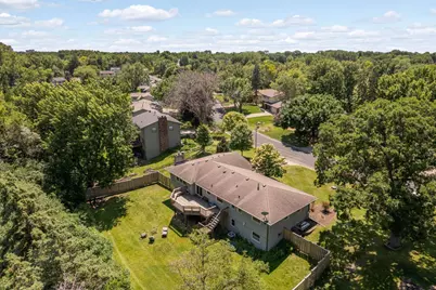2080 Kelly Drive, Golden Valley, MN 55427 - Photo 7