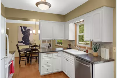 2080 Kelly Drive, Golden Valley, MN 55427 - Photo 19