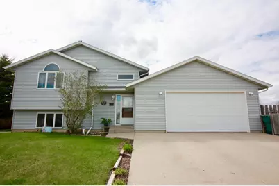 301 15th Street N, Breckenridge, MN 56520 - Photo 1