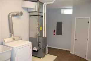 495 North St, Fountain City, WI 54629 - Photo 33