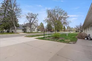 324 Juniper St, Brainerd, MN 56401 - Photo 45