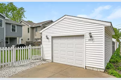 2837 Georgia Avenue S, Saint Louis Park, MN 55426 - Photo 33
