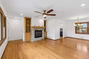 3433 Churchill St, Shoreview, MN 55126 - Photo 9