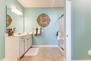 2153 Blf Hts Dr, Shakopee, MN 55379 - Photo 9